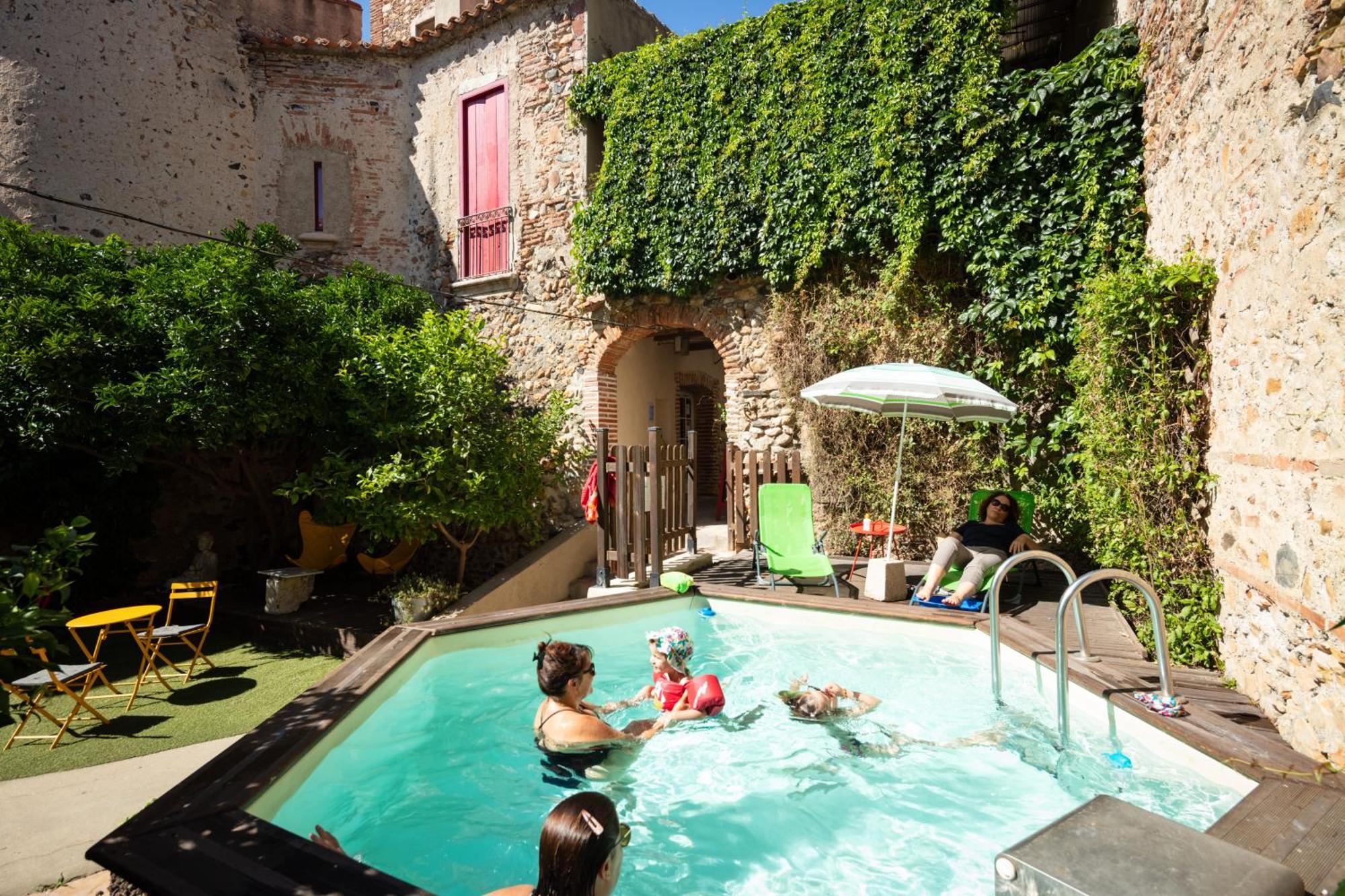 La Tour Du Terroir Bed & Breakfast Rivesaltes Exterior photo